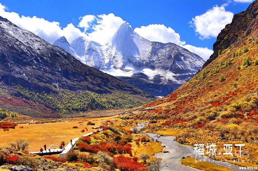 亞丁，秋滿(mǎn)