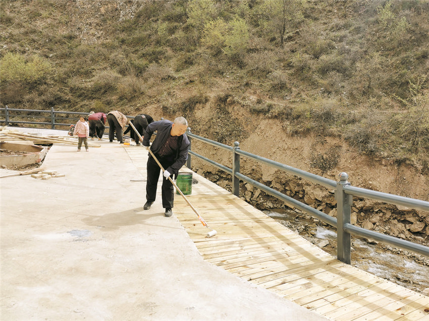 鐘地奎.jpg 鐘地奎.jpg