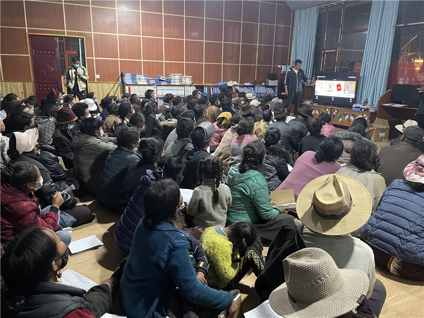 培訓(xùn)現(xiàn)場(chǎng).jpg 培訓(xùn)現(xiàn)場(chǎng).jpg