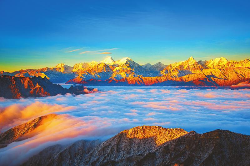 牛背山風(fēng)光.jpg 牛背山風(fēng)光.jpg