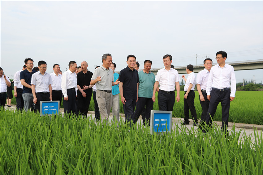 甘孜州黨政.jpg 甘孜州黨政.jpg